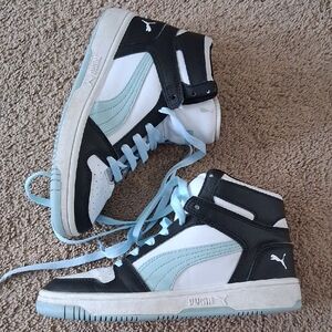 $5 Bundle To Another Item, Puma Kids High-Top Sneakers Size 5, Runs Small